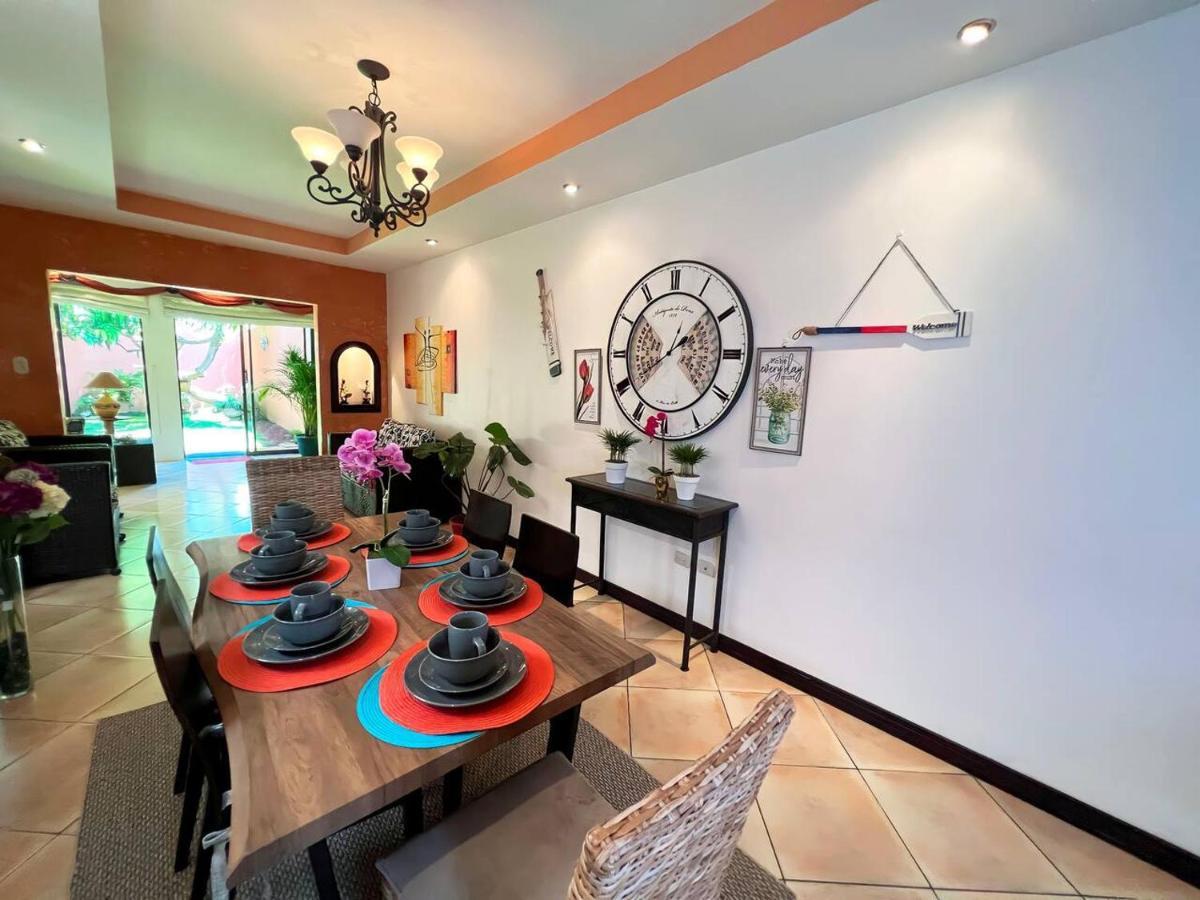 Beautiful Home W/ Backyard, Ac - Close To Airport Brasil Luaran gambar